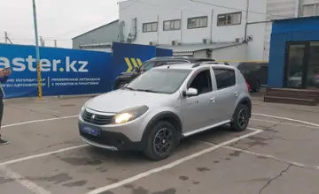 Renault Sandero 2014 года за 3 500 000 тг. в Алматы фото 1
