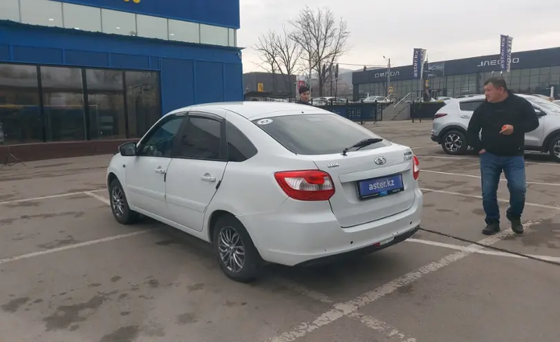 LADA (ВАЗ) Granta 2017 года за 3 500 000 тг. в Алматы фото 4
