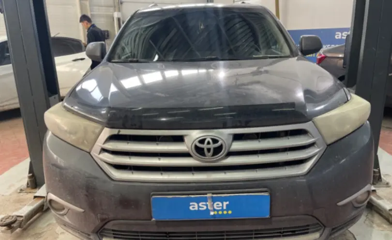 Toyota Highlander 2011 года за 12 500 000 тг. в Астана фото 2