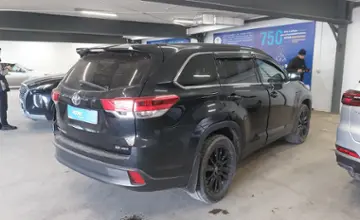 Toyota Highlander 2019 года за 18 000 000 тг. в Астана фото 3