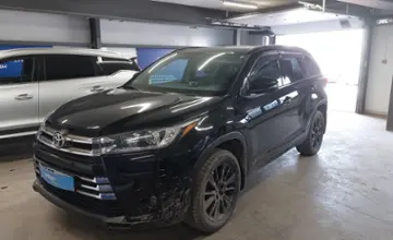 Toyota Highlander 2019 года за 18 000 000 тг. в Астана фото 1