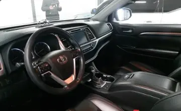 Toyota Highlander 2019 года за 18 000 000 тг. в Астана фото 5