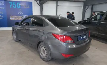Hyundai Solaris 2014 года за 3 800 000 тг. в Астана фото 4