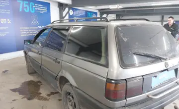 Volkswagen Passat 1993 года за 1 500 000 тг. в Астана фото 4
