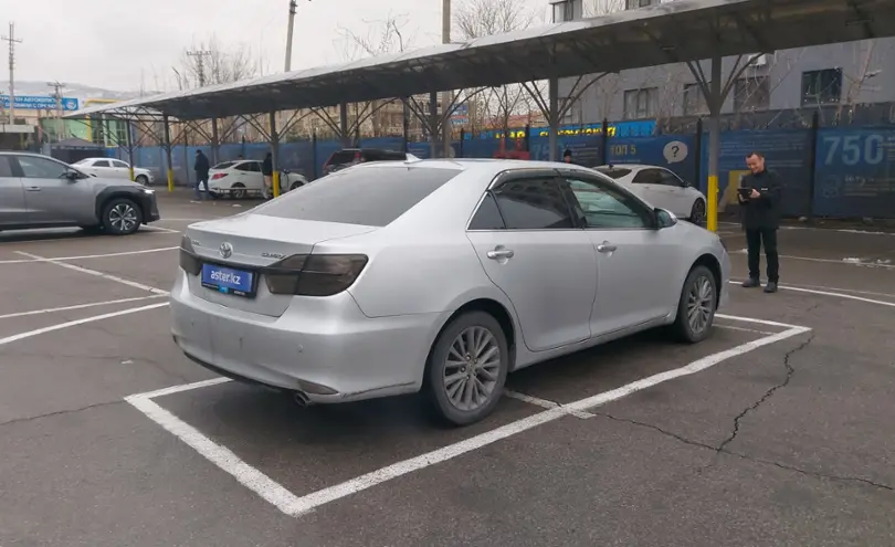 Toyota Camry 2015 года за 13 000 000 тг. в Алматы фото 3