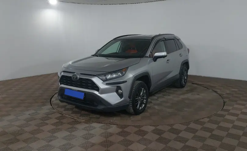 Toyota RAV4 2021 года за 12 380 000 тг. в Шымкент