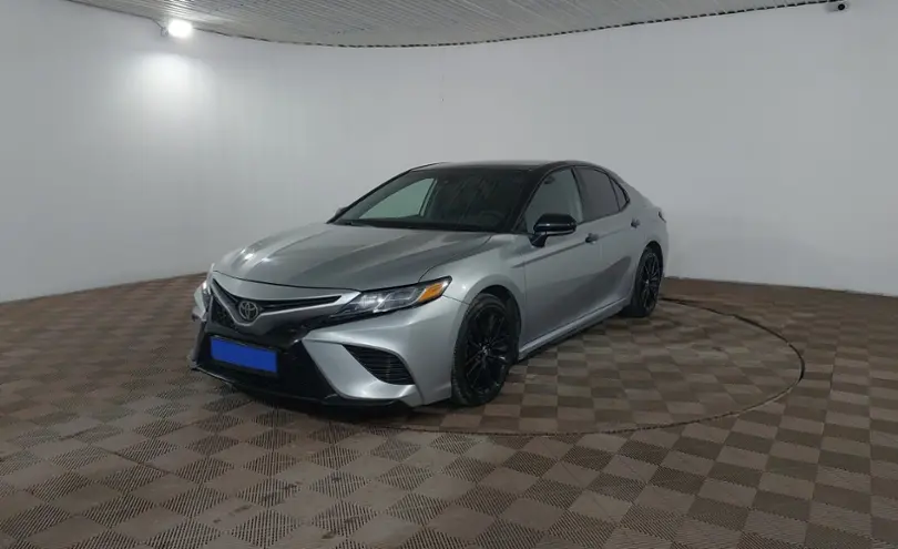 Toyota Camry 2020 года за 11 190 000 тг. в Шымкент