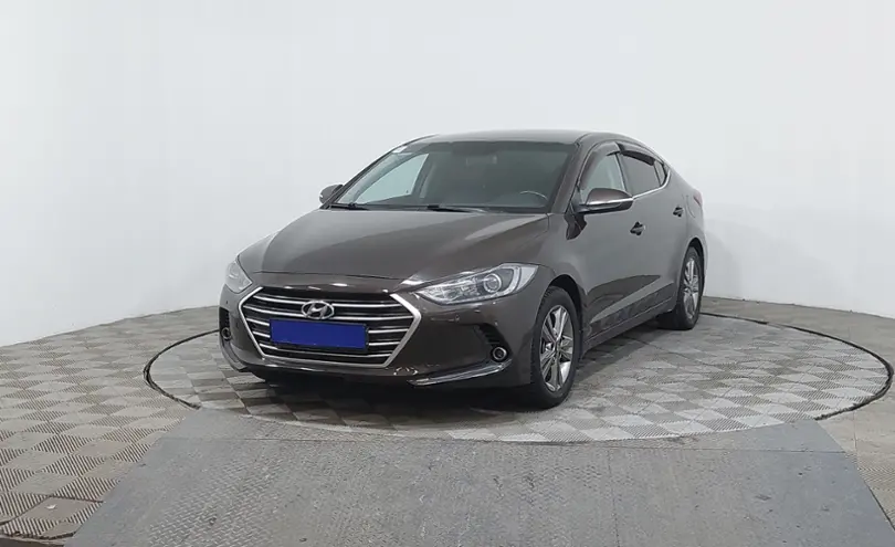 Hyundai Elantra 2018 года за 6 890 000 тг. в Астана