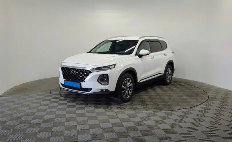 Hyundai Santa Fe 2020 года за 14 790 000 тг. в Алматы