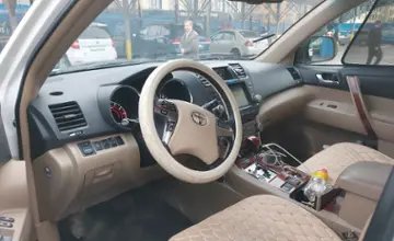 Toyota Highlander 2013 года за 17 000 000 тг. в Алматы фото 5