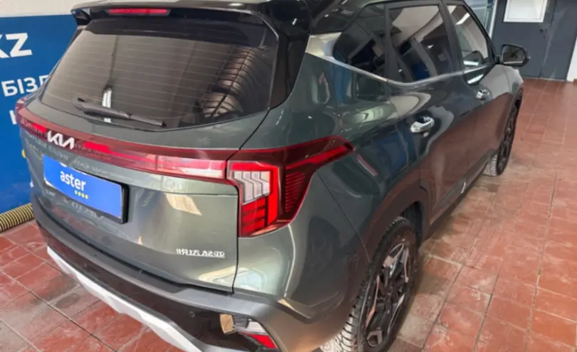 Kia Seltos 2023 года за 10 000 000 тг. в Астана фото 5