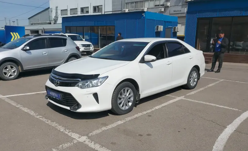 Toyota Camry 2015 года за 10 000 000 тг. в Алматы