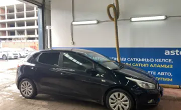 Kia Ceed 2013 года за 6 000 000 тг. в Астана фото 4