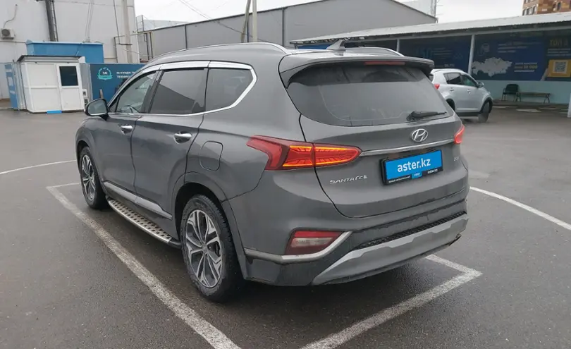 Hyundai Santa Fe 2019 года за 11 000 000 тг. в Шымкент фото 4