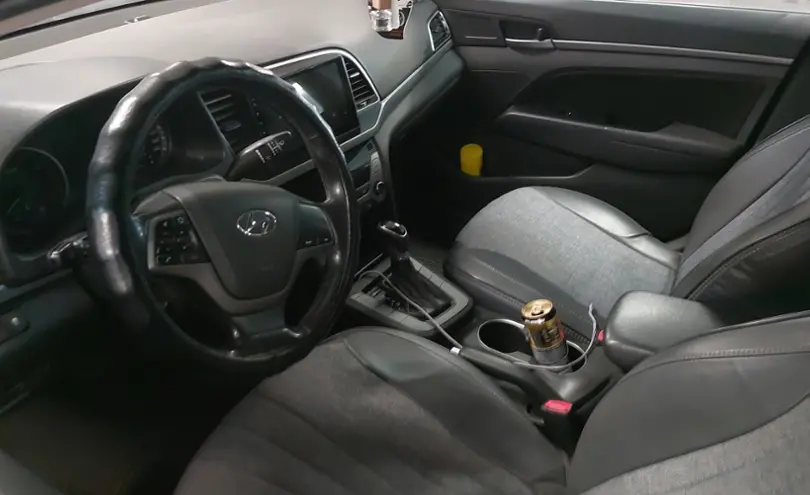 Hyundai Elantra 2018 года за 7 500 000 тг. в Астана фото 5