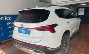 Hyundai Santa Fe 2021 года за 18 000 000 тг. в Астана