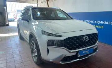 Hyundai Santa Fe 2021 года за 18 000 000 тг. в Астана фото 3