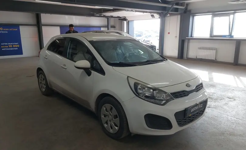 Kia Rio 2014 года за 6 500 000 тг. в Астана фото 2