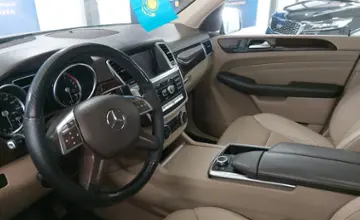 Mercedes-Benz M-Класс 2014 года за 14 000 000 тг. в Астана фото 5