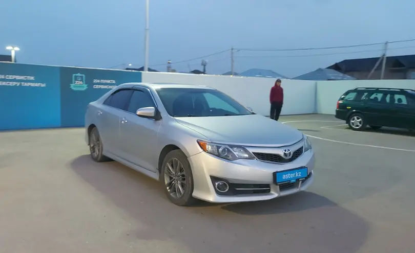 Toyota Camry 2014 года за 9 000 000 тг. в Шымкент фото 2
