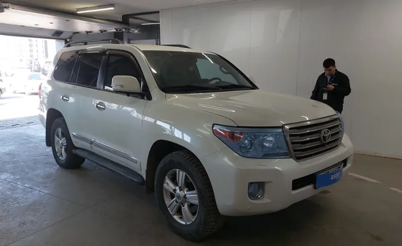 Toyota Land Cruiser 2013 года за 19 000 000 тг. в Астана фото 2