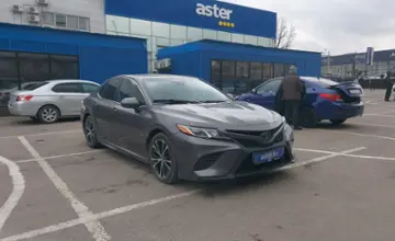 Toyota Camry 2020 года за 10 000 000 тг. в Алматы фото 2