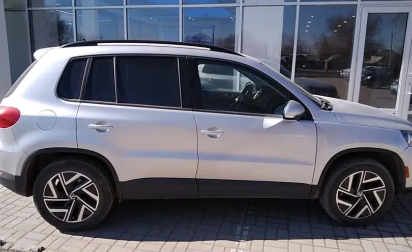 Volkswagen Tiguan 2015 года за 8 500 000 тг. в Актобе фото 4