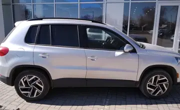 Volkswagen Tiguan 2015 года за 8 500 000 тг. в Актобе фото 4