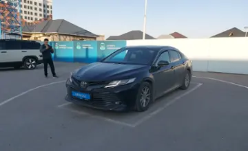 Toyota Camry 2018 года за 13 000 000 тг. в Шымкент фото 1