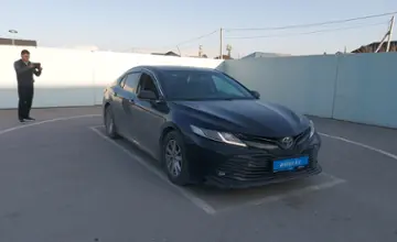 Toyota Camry 2018 года за 13 000 000 тг. в Шымкент фото 2