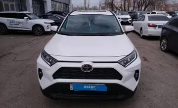Toyota RAV4 2021 года за 19 000 000 тг. в Актобе фото 2