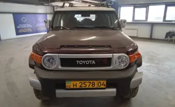 Toyota FJ Cruiser 2007 года за 14 000 000 тг. в Астана фото 2