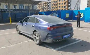Kia K5 2021 года за 10 500 000 тг. в Алматы фото 4