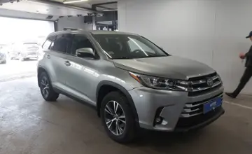 Toyota Highlander 2019 года за 19 000 000 тг. в Астана фото 2