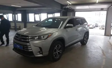 Toyota Highlander 2019 года за 19 000 000 тг. в Астана фото 1