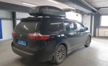 Toyota Sienna 2018 года за 16 000 000 тг. в Астана фото 3
