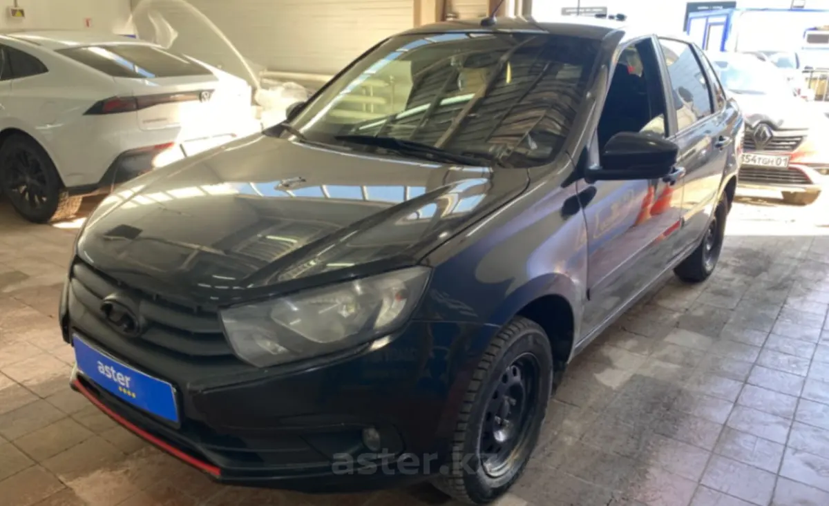 LADA (ВАЗ) Granta 2018 года за 3 500 000 тг. в Астана