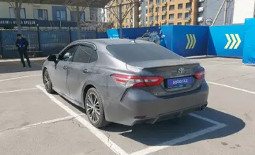 Toyota Camry 2019 года за 11 000 000 тг. в Алматы фото 4