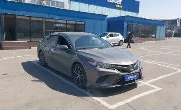 Toyota Camry 2019 года за 11 000 000 тг. в Алматы фото 2