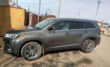 Toyota Highlander 2017 года за 18 000 000 тг. в Астана фото 1