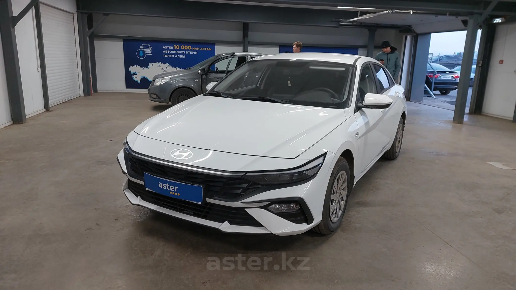 Hyundai Elantra 2024