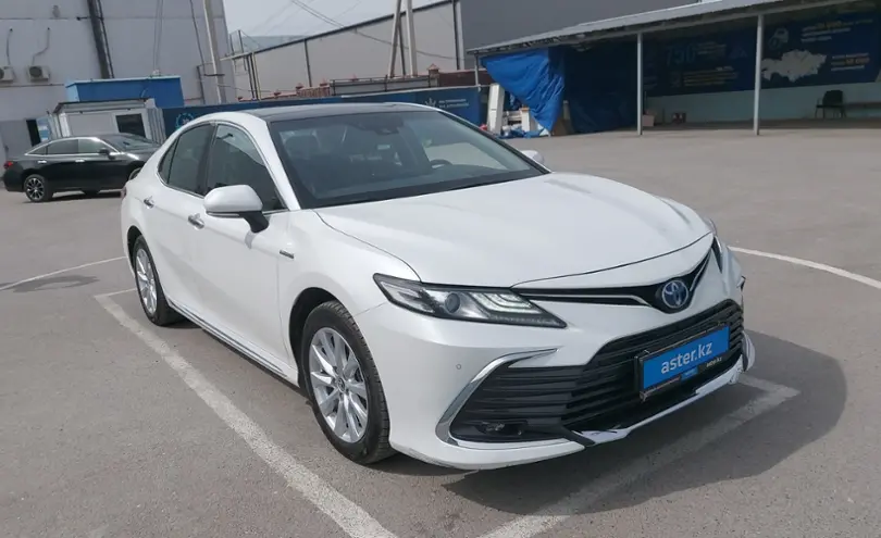Toyota Camry 2023 года за 16 500 000 тг. в Шымкент фото 2