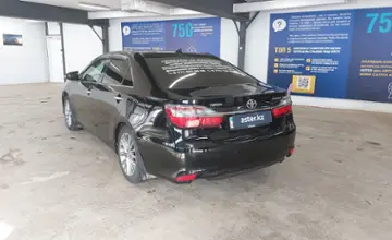 Toyota Camry 2016 года за 11 500 000 тг. в Астана фото 4