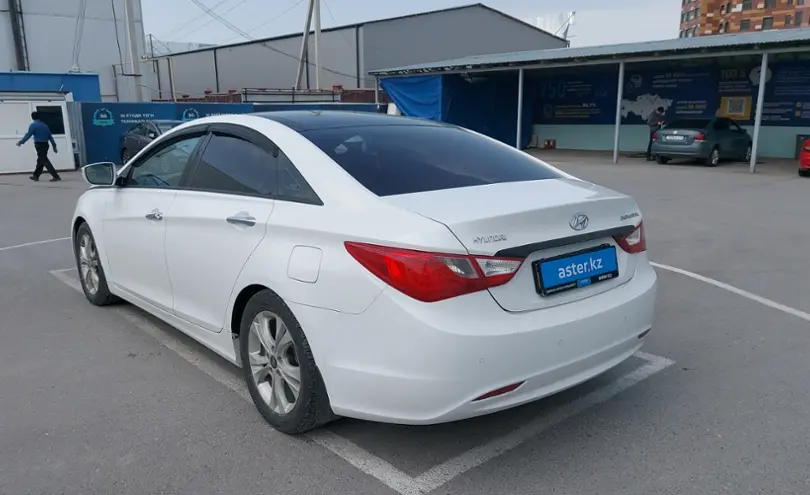Hyundai Sonata 2012 года за 7 000 000 тг. в Шымкент фото 4