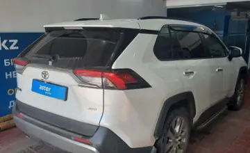 Toyota RAV4 2021 года за 17 000 000 тг. в Астана
