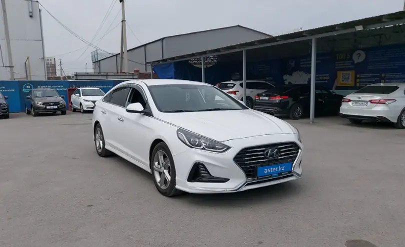 Hyundai Sonata 2019 года за 9 600 000 тг. в Шымкент фото 2