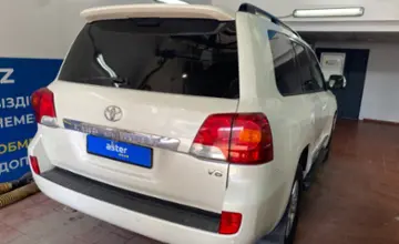 Toyota Land Cruiser 2013 года за 21 000 000 тг. в Астана