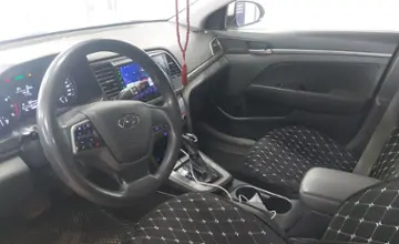 Hyundai Elantra 2018 года за 8 000 000 тг. в Астана фото 5
