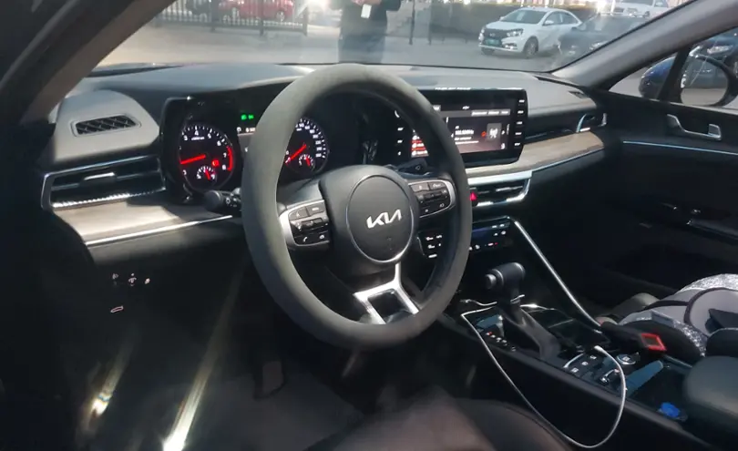 Kia K5 2024 года за 15 000 000 тг. в Алматы фото 5