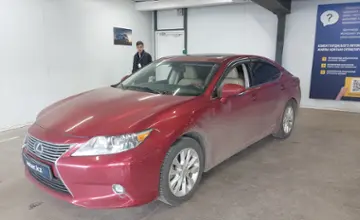 Lexus ES 2013 года за 11 000 000 тг. в Астана фото 1